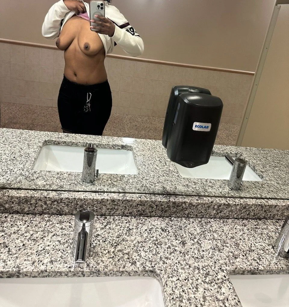 Black slut showing off to her coworker. And now for all to see image 23