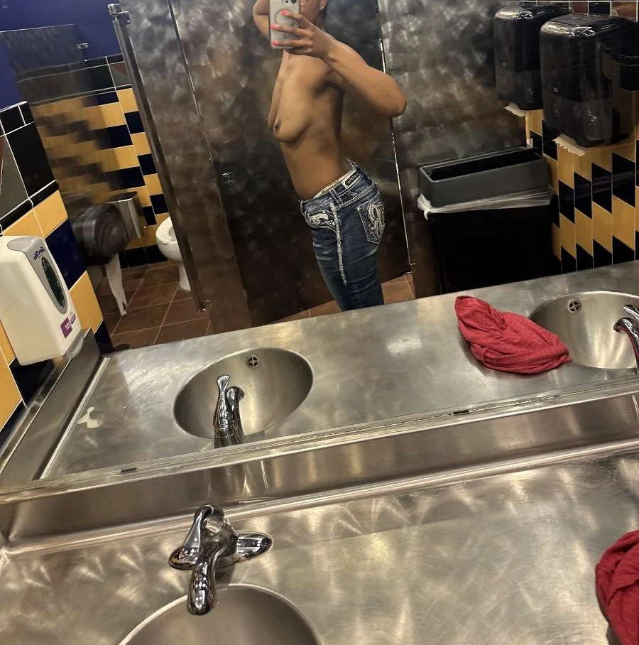 Black slut showing off to her coworker. And now for all to see image 45