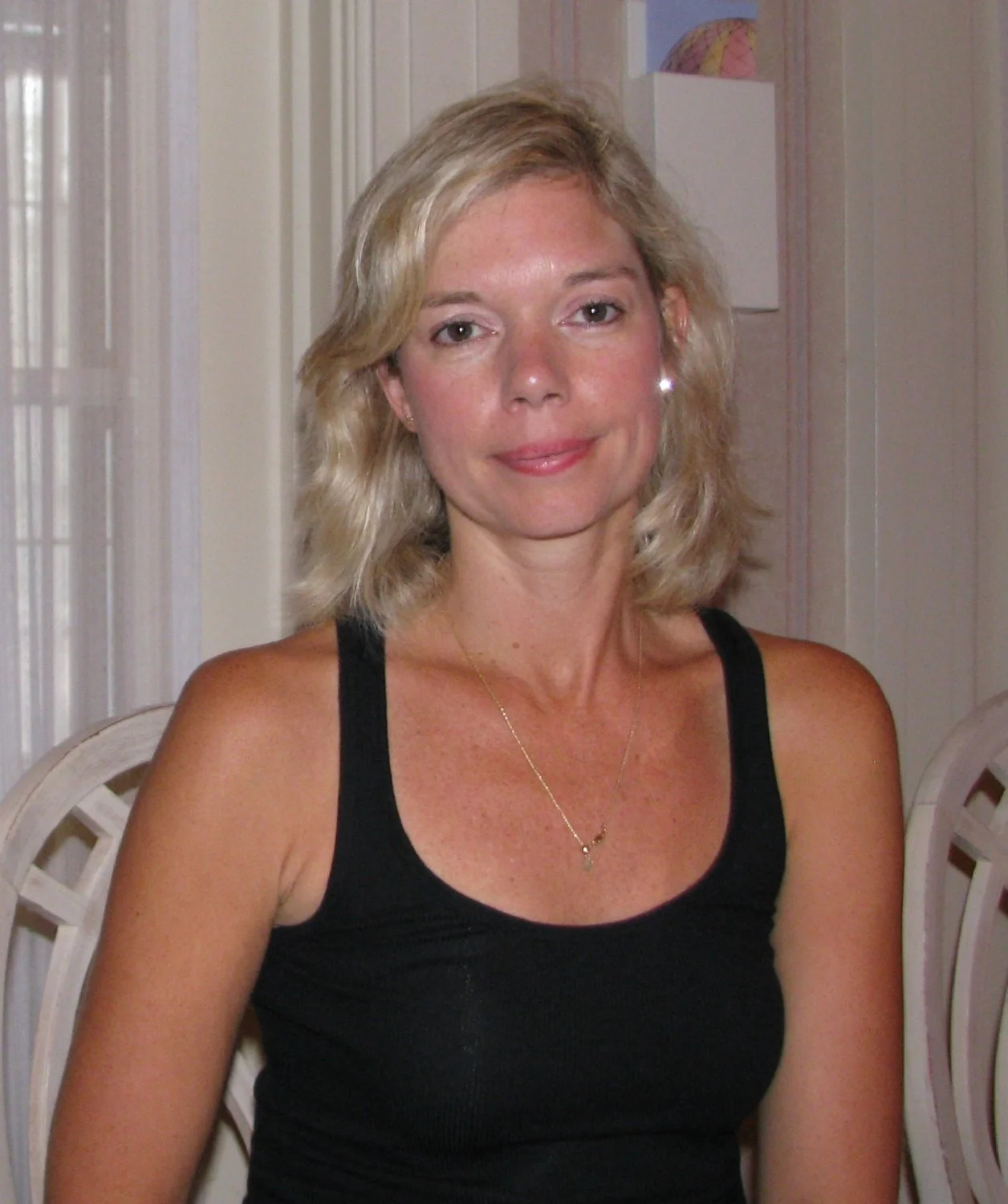 soccer mom with hairy pussy likes black cock main image