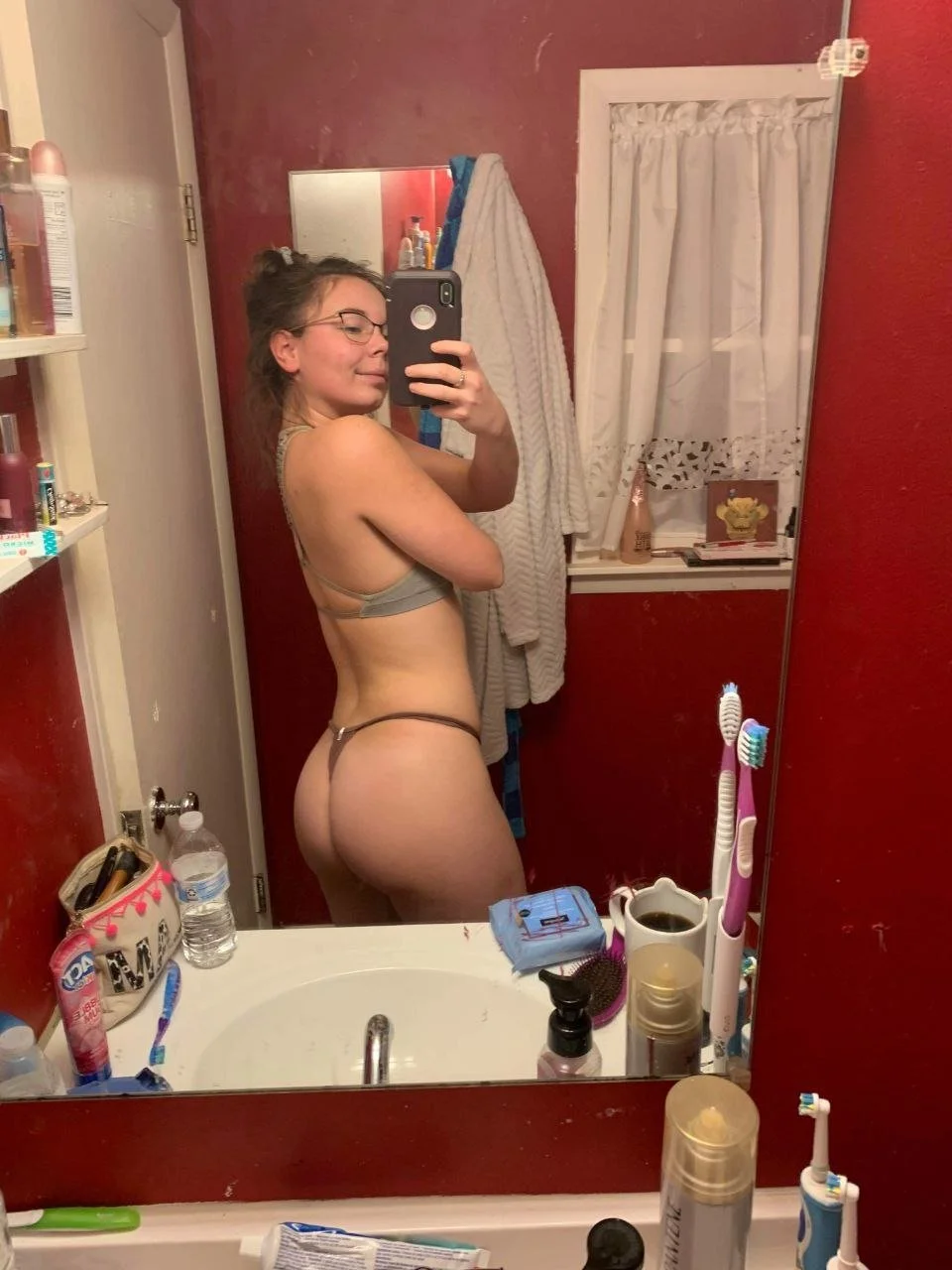 Exposed slut Chalyn image 9