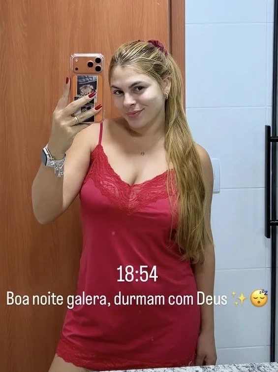 Suenia Emilly loira gostosa do instagram image 2