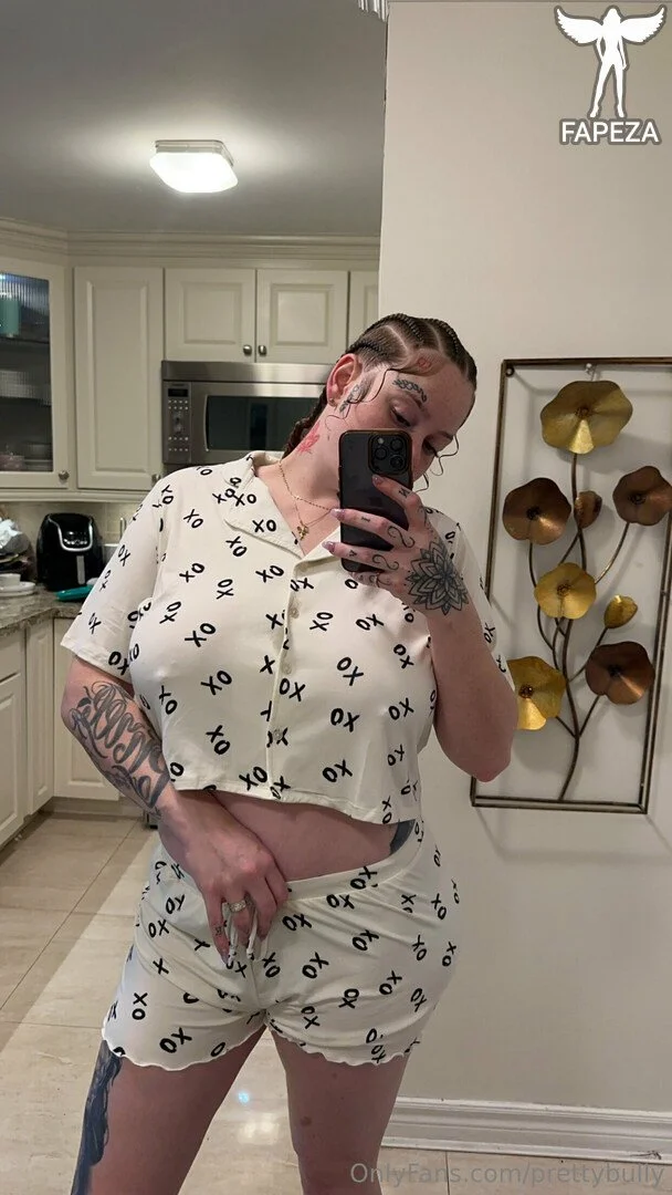 Thick Vanilla Hood Rat image 27