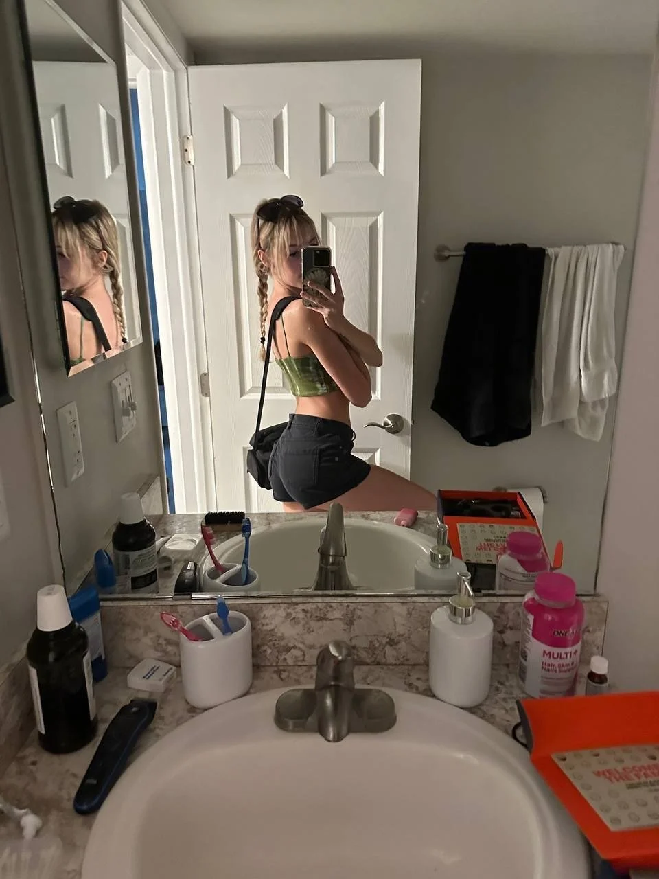 Webslut-Stupid Bimbo Ex-Liz-Lost image 31