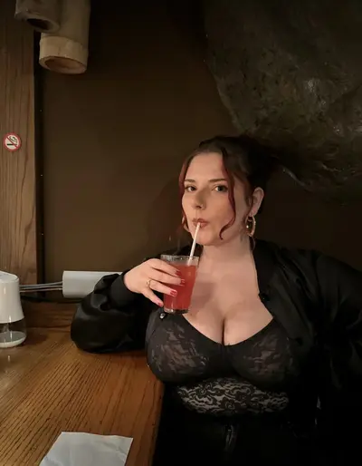 Olive exposing her big tits cover image