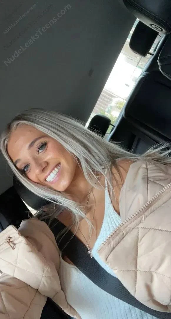 Hot Blonde Teen Snapchat Leak, DM to Buy/Trade main image