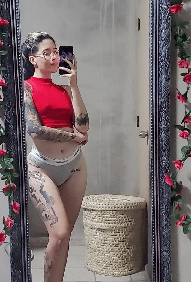Cubana gótica🔥🇨🇺 tiene los mejores videos casero image 31