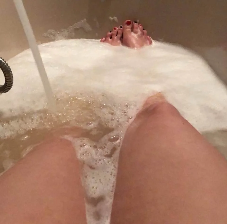 Stupid cuck wants his gf exposed kik him for more: jehoe97 image 5