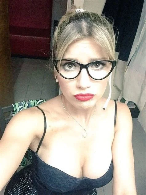 Rubia Argenta Laurita Fernández 😍🔥 image 38