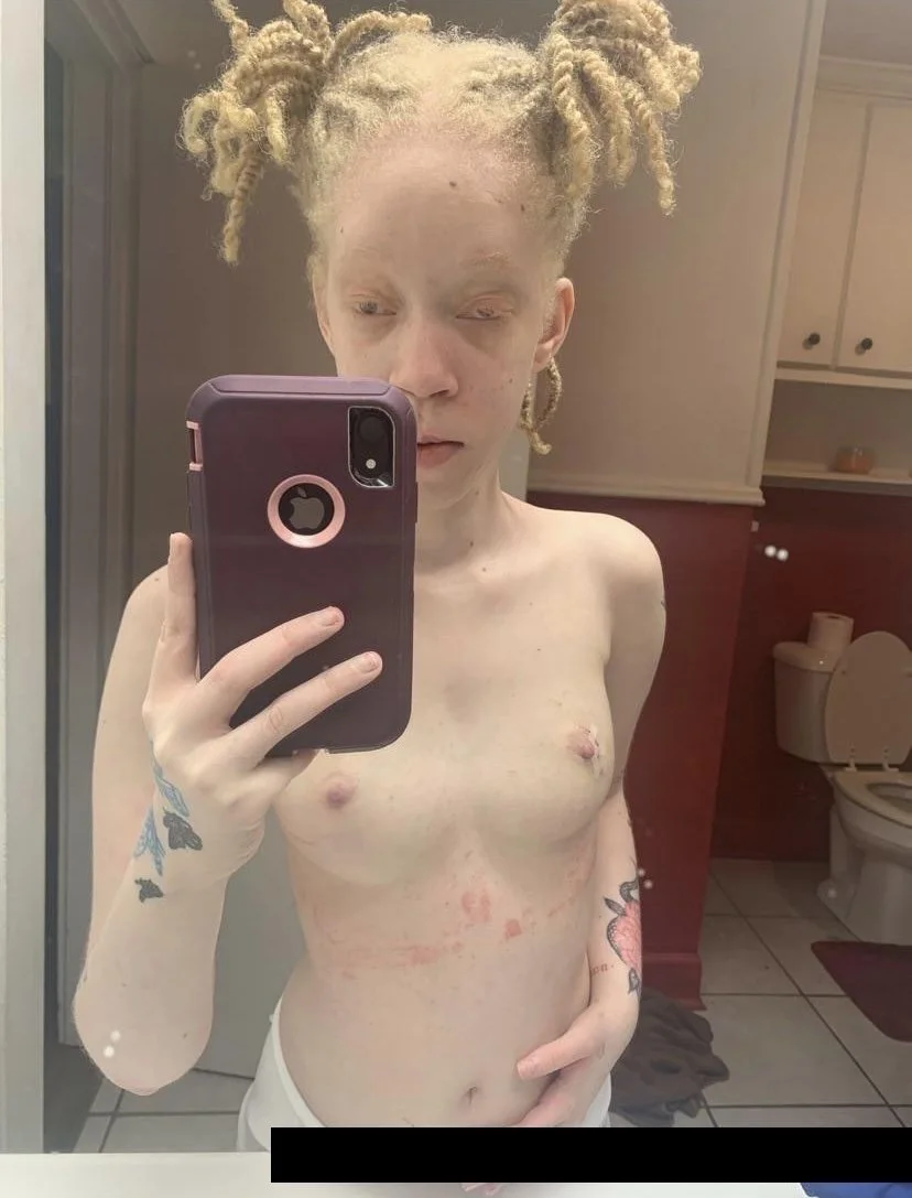albina loirinha feia mas muito gostosinha que seguidor enviou image 8
