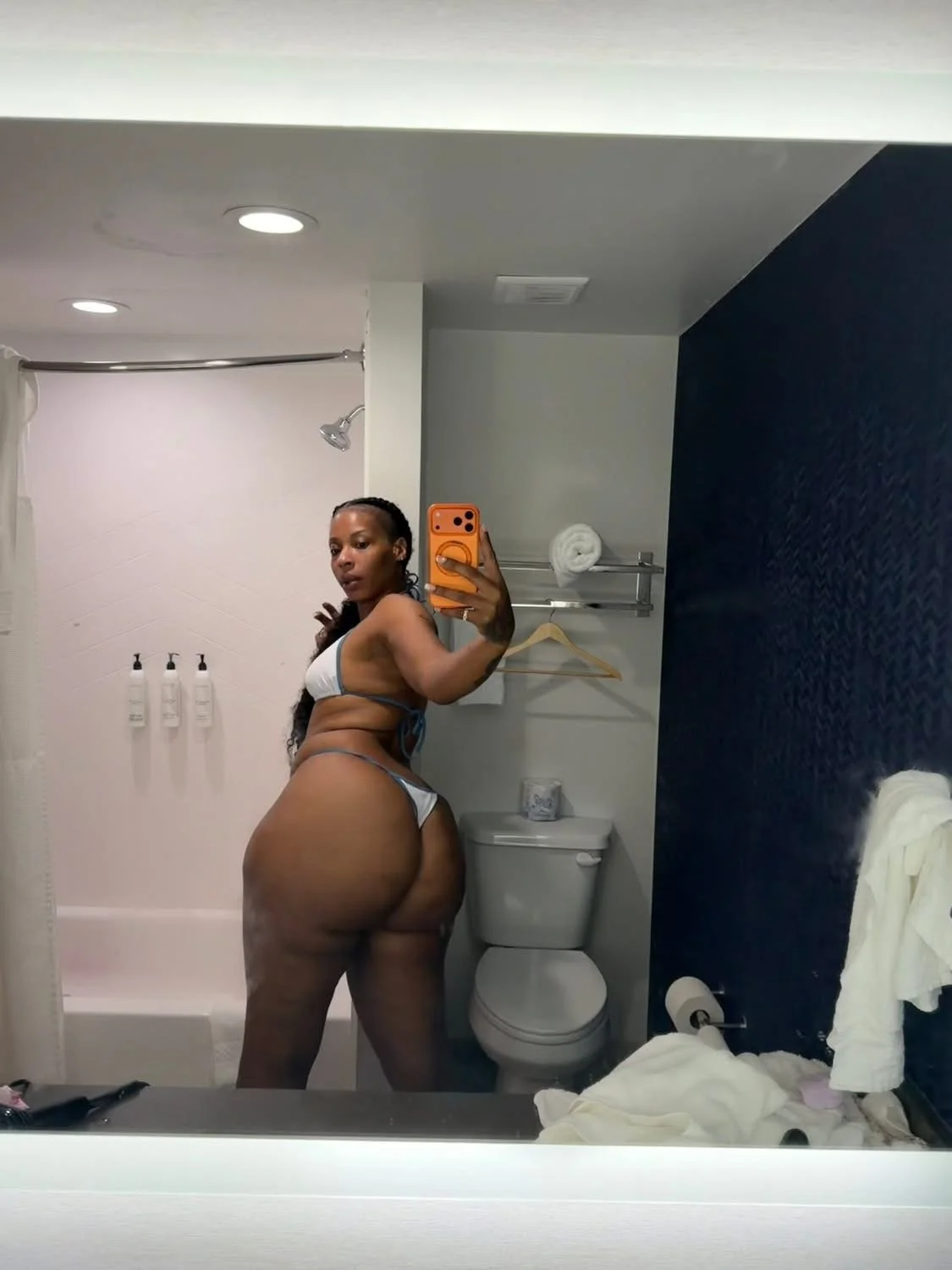 100 shots!!! 💯🍑 image 13