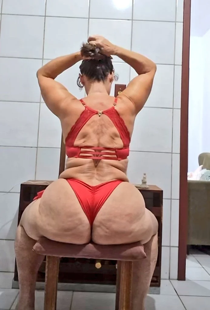 Idosa rabuda image 9