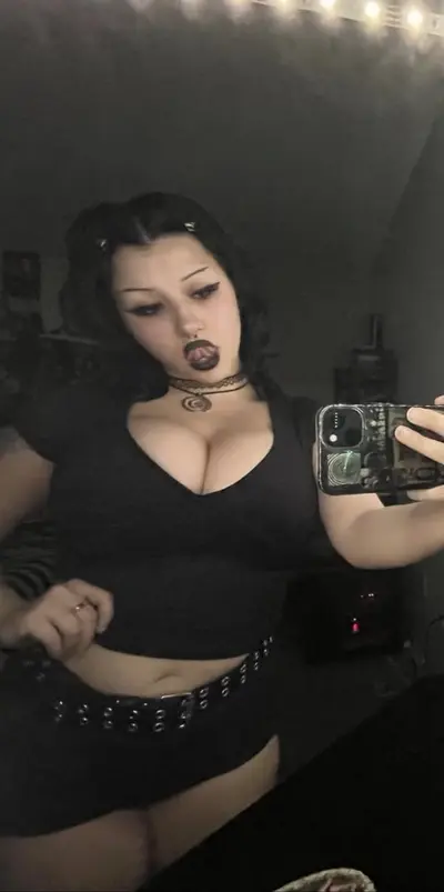 Loser here just wanna feed a alpha some emo girls to jerk to kik: em_17105 let’s goon together cover image