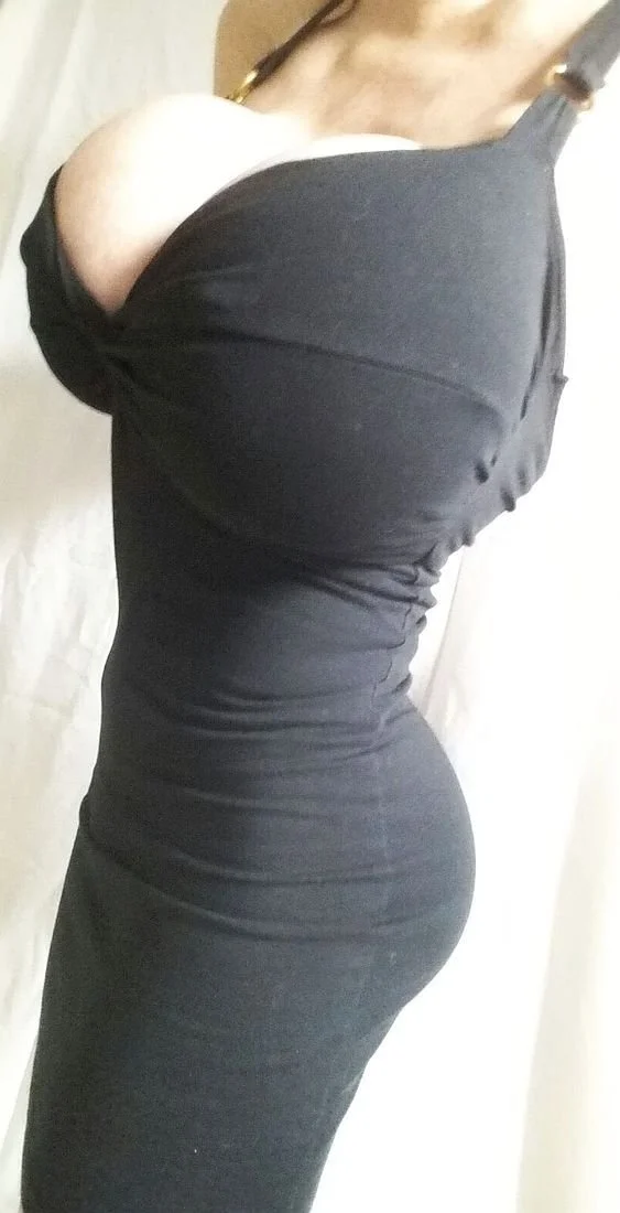huge juicy tits milf image 16