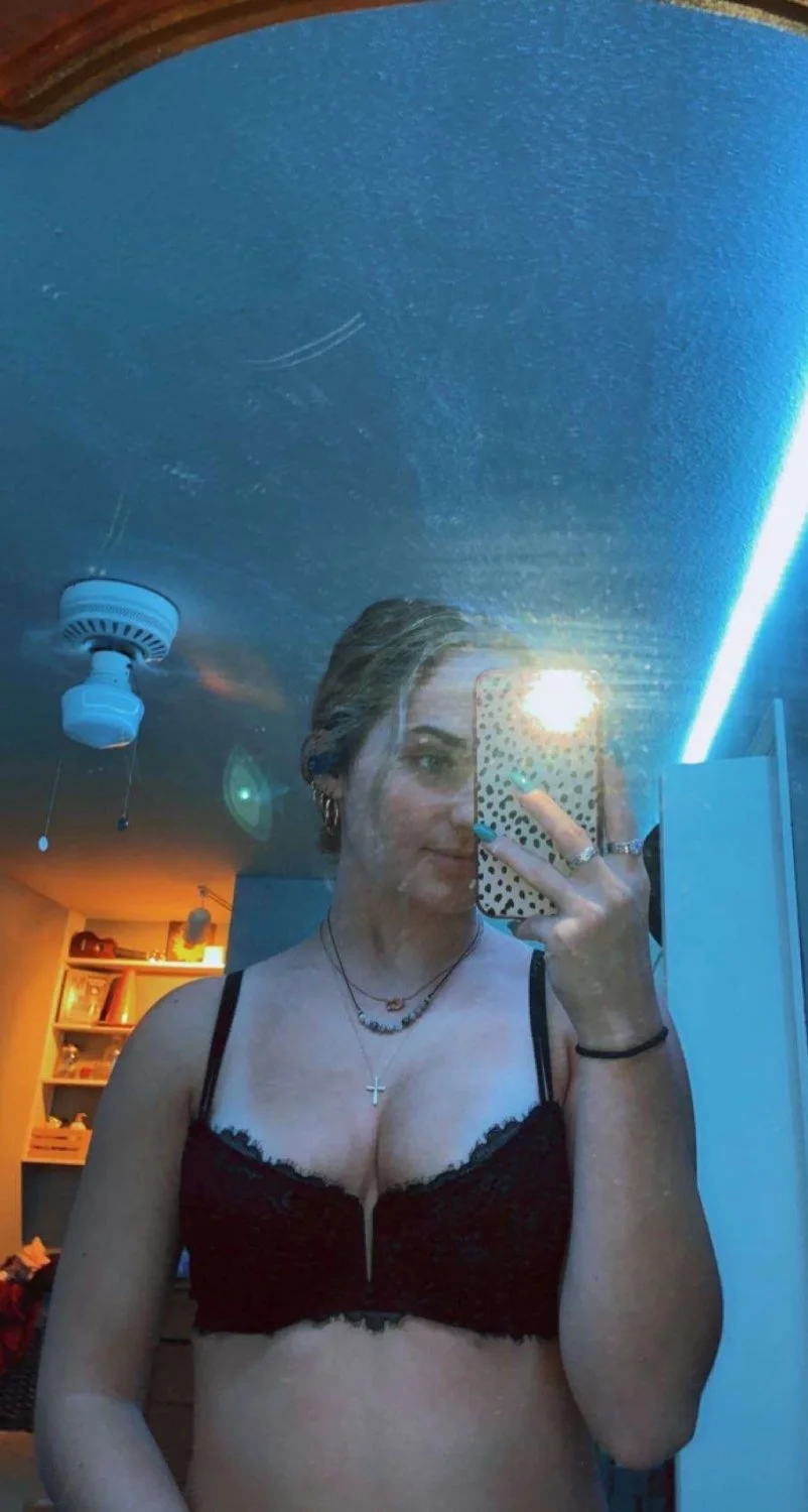College pawg image 2