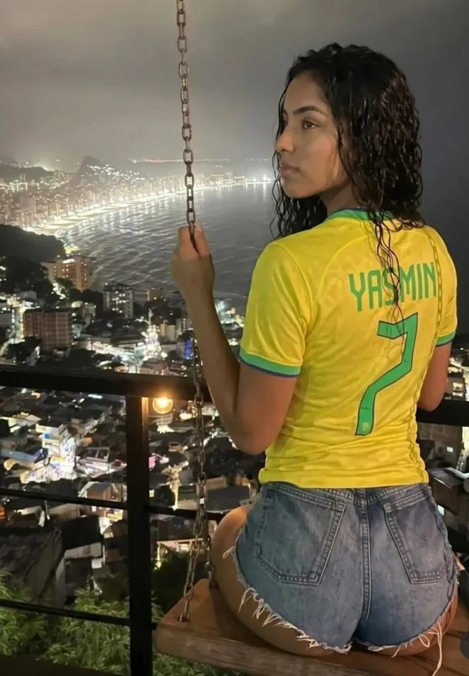 Yasmin putona carioca vende conteúdo image 6