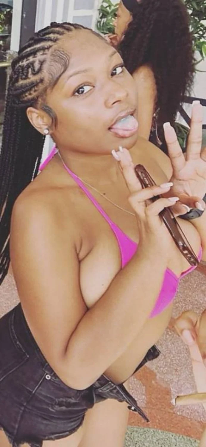 Nutty ebony with melons made to titty fuck💦and leave her dripping in cum main image
