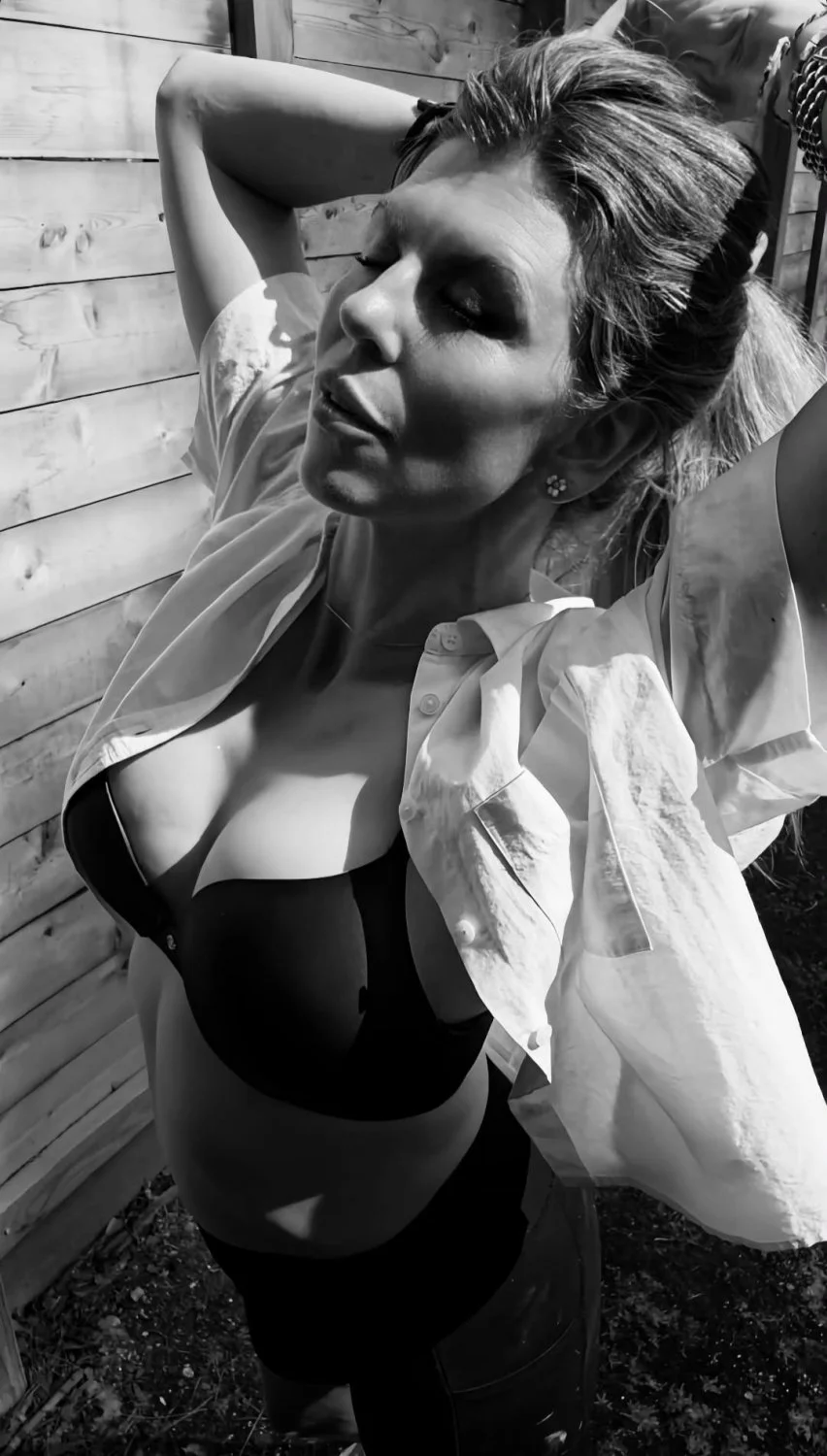 Random chicks image 9