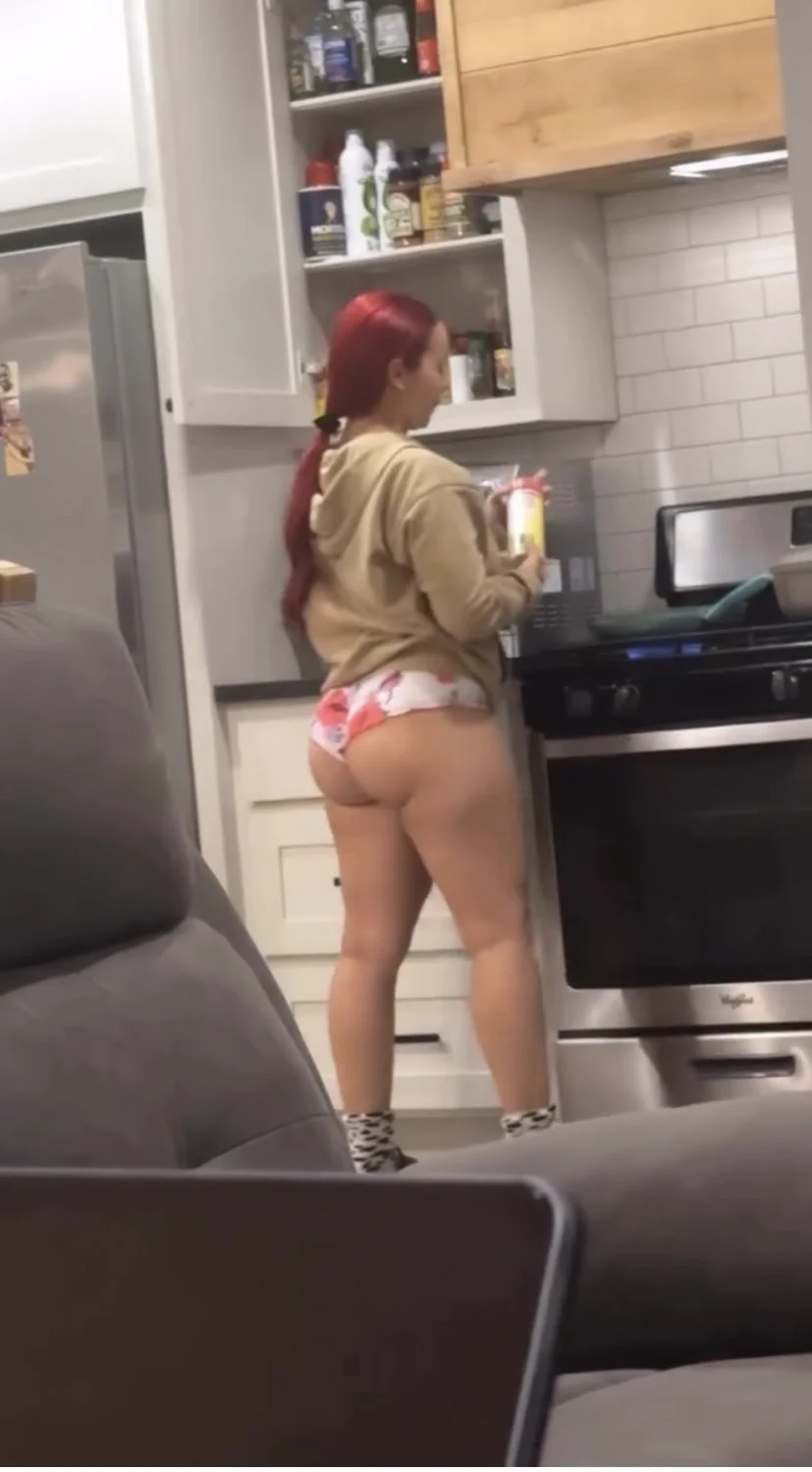 Baddie 👩‍🍳 🤤🍑 image 4