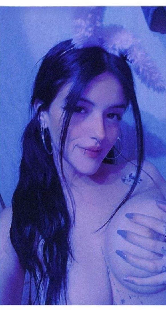 Paola pendeja Argentina hermosa flaca culona y tetona rica Petera mamando image 13