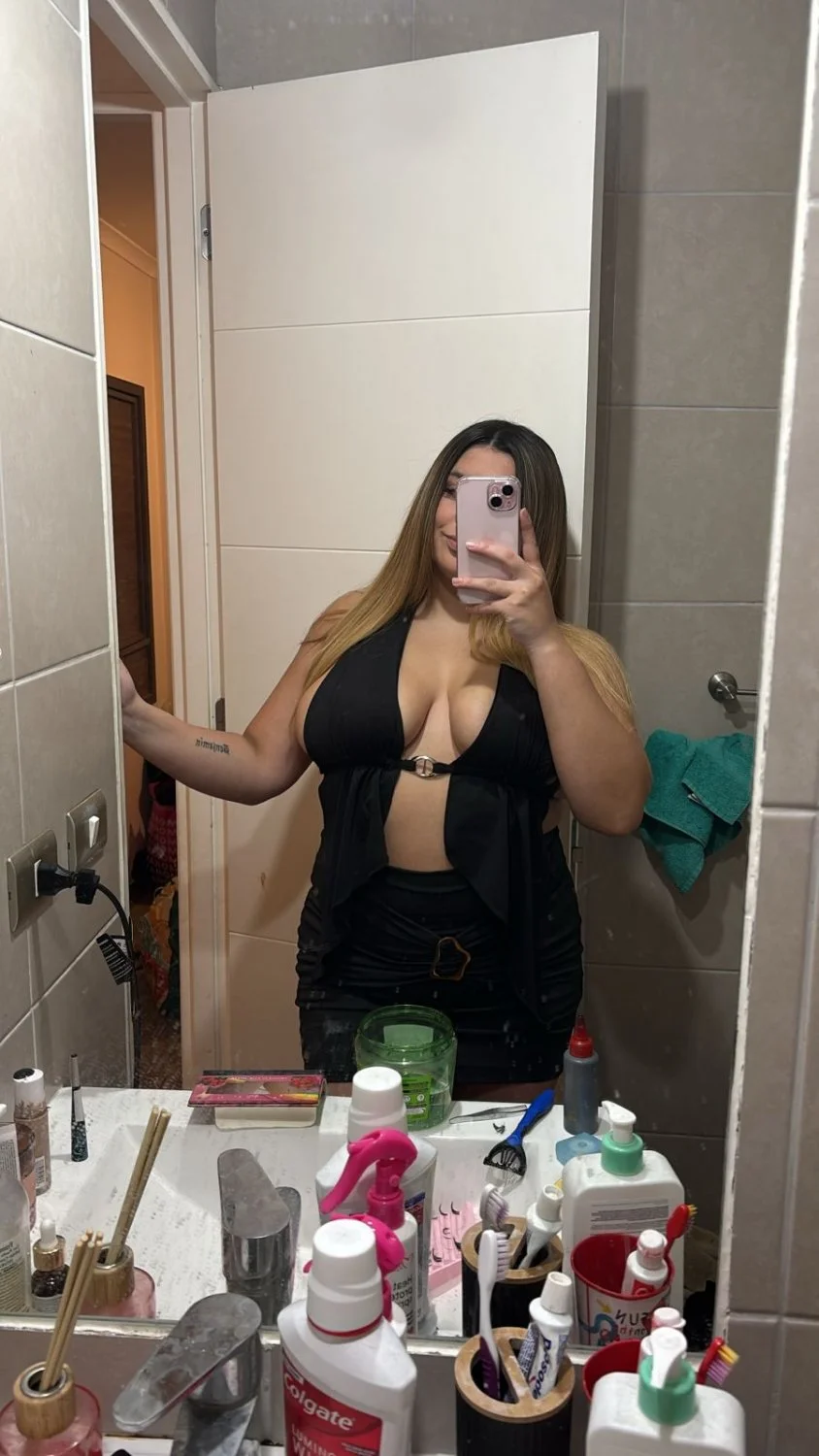 Rica tetona y culona chilena image 2