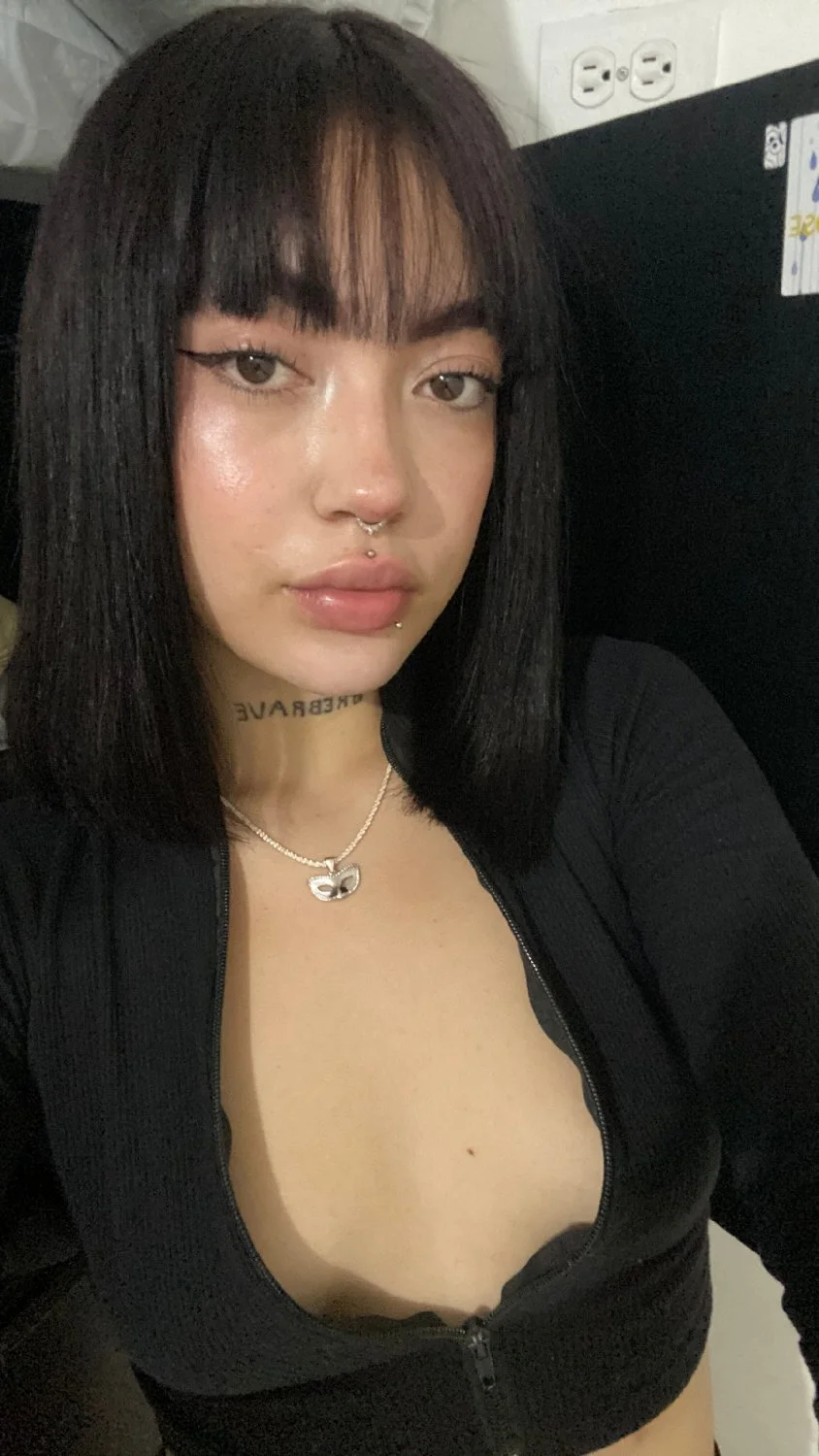 Snapchat thot image 2
