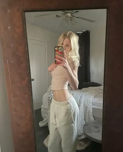 my girlfriend does of cover image