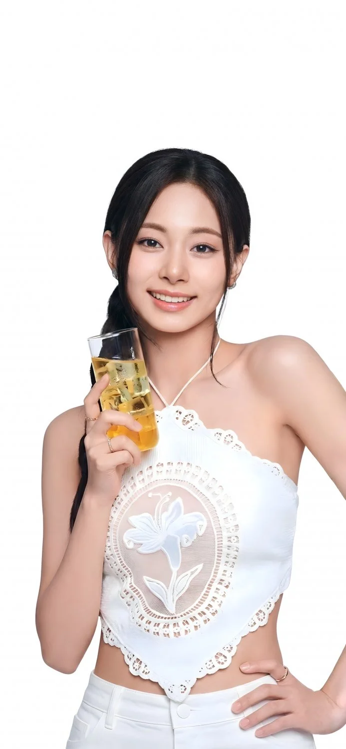 Tzuyu (Twice) Pictures 21 image 17