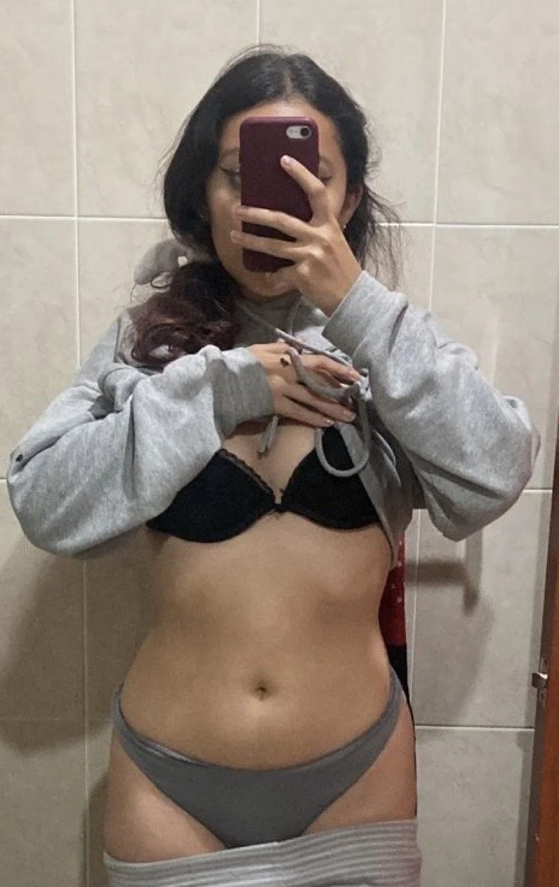 Cornudo nos comparte más de su rica novia🔥 image 4