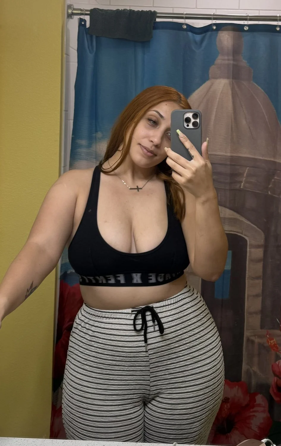 Thick slut from NY exposed image 3