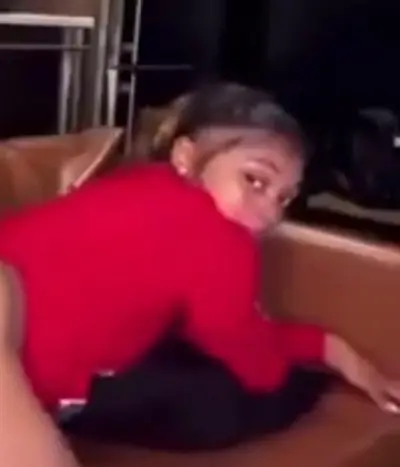 Digging her out on LIVE 🍑 📹 cover image