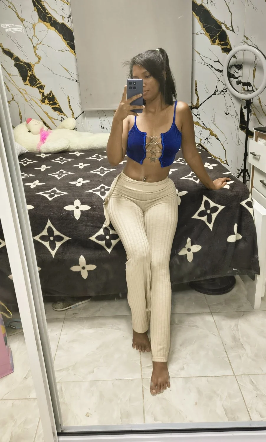 Nahomy Raquel Santos Sexy image 1