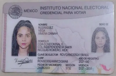 Un cornudito me entrego a la puta de su novia Ximena para exhibirla como putita cover image