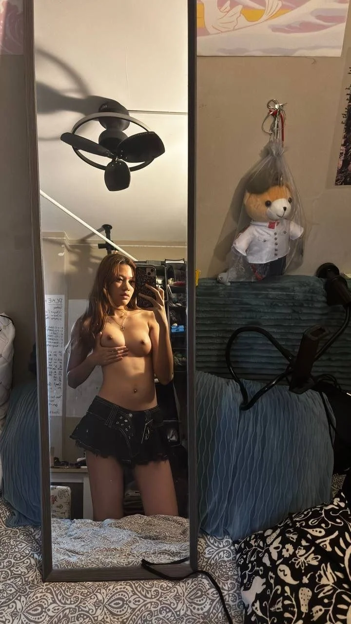 SG ABG XMM Slut Leaked image 3