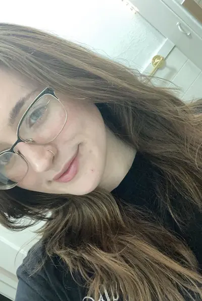 Ohio PAWG MILF 💦🥵 message if yk her ;) cover image