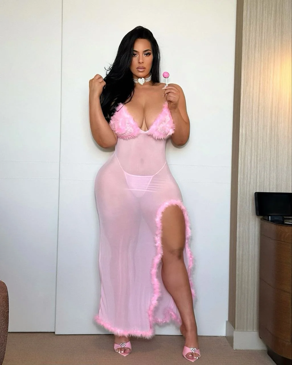 Get The Dress X image 2