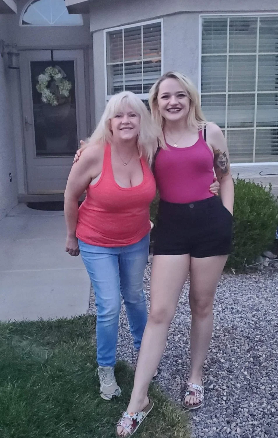 -mom & daughter- main image