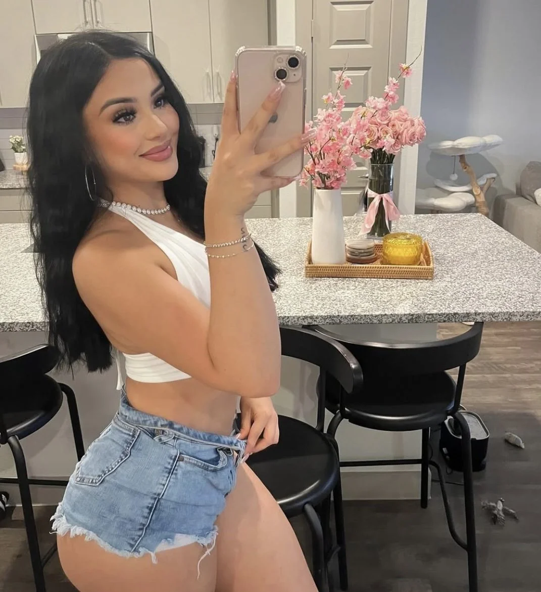 My sisters thick irl latina friend loves teasing her body for strangers on the internet image 14