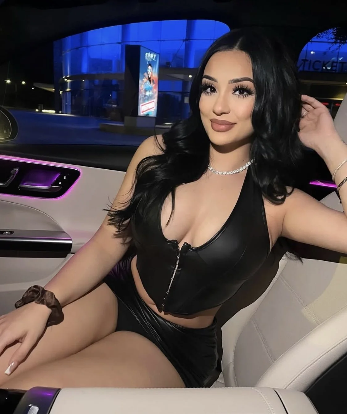 My sisters thick irl latina friend loves teasing her body for strangers on the internet image 24
