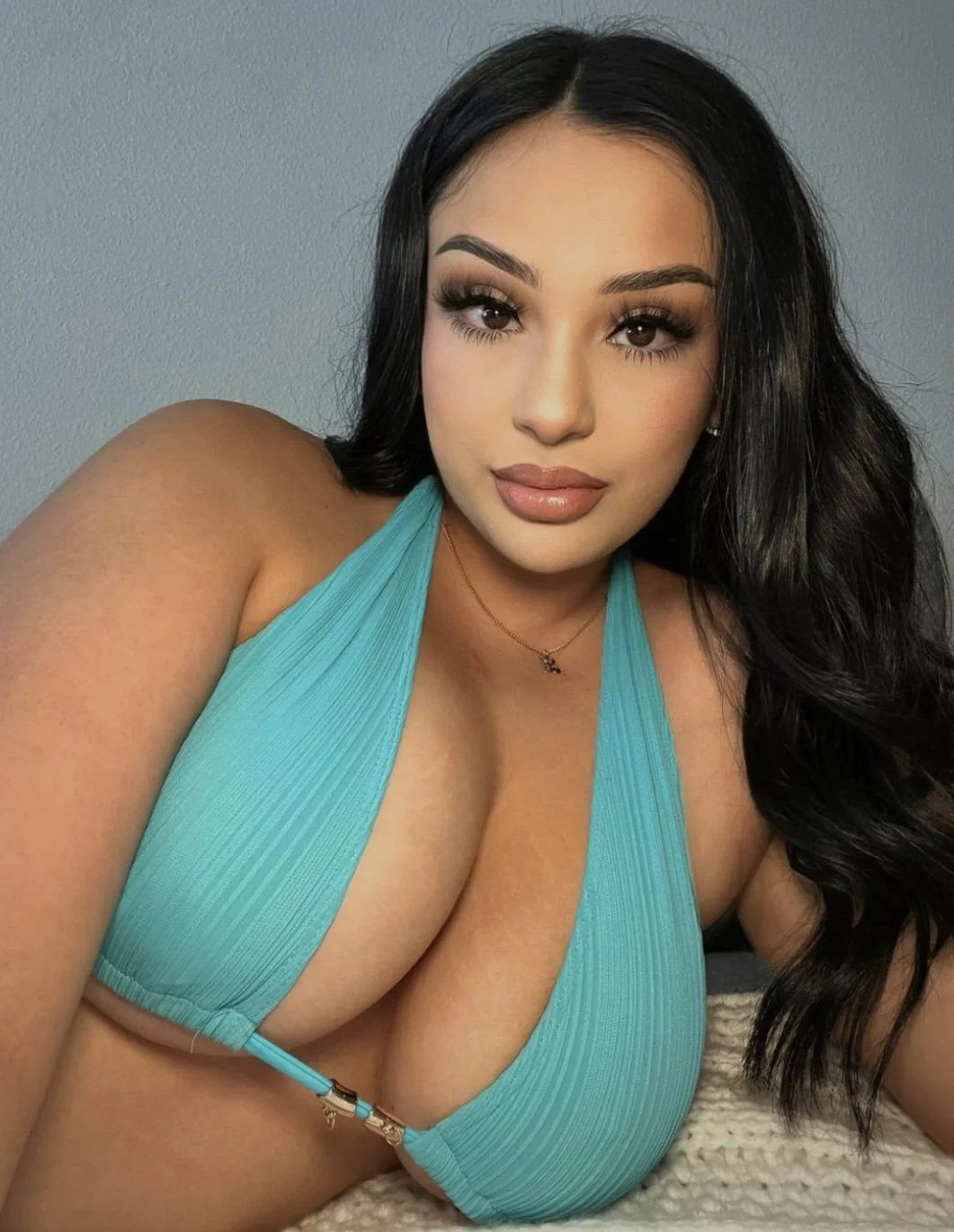 My sisters thick irl latina friend loves teasing her body for strangers on the internet image 29