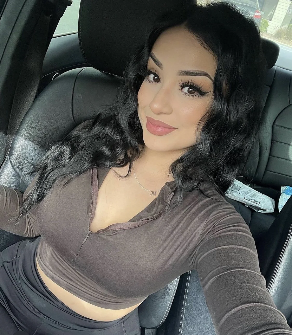 My sisters thick irl latina friend loves teasing her body for strangers on the internet image 37
