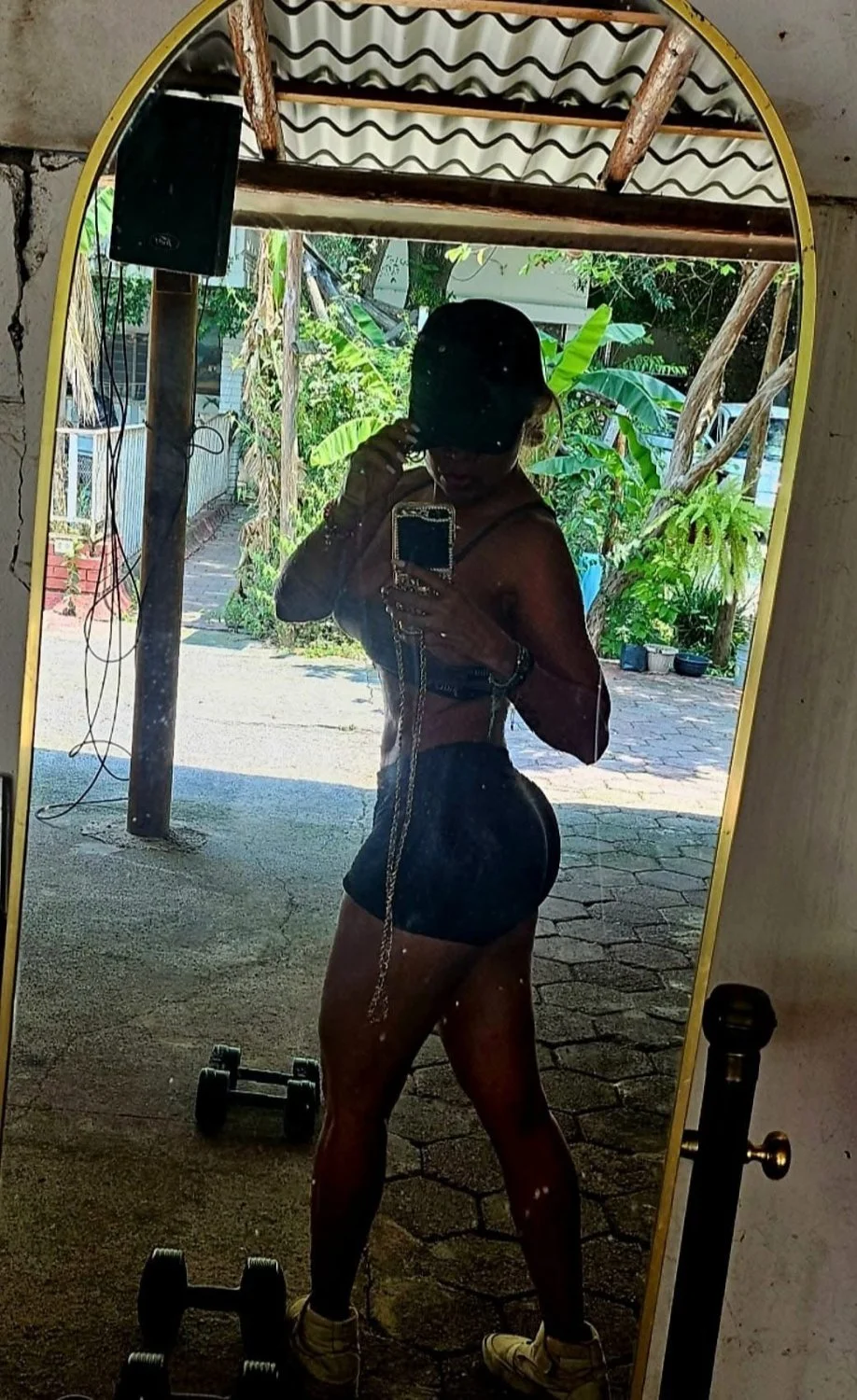 MILF REGIA CULONA TETONA image 12