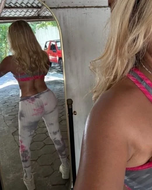 MILF REGIA CULONA TETONA image 35