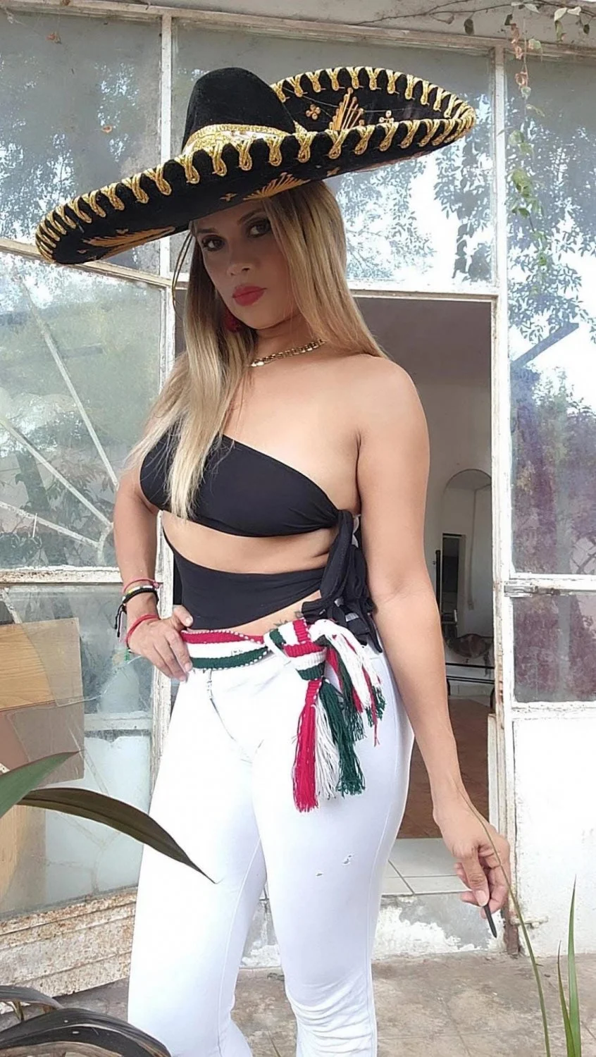 MILF REGIA CULONA TETONA image 43