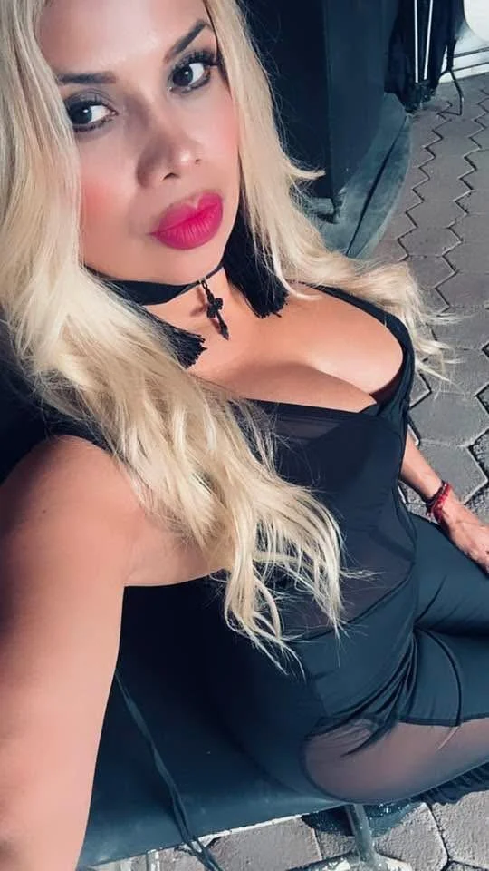 MILF REGIA CULONA TETONA image 47