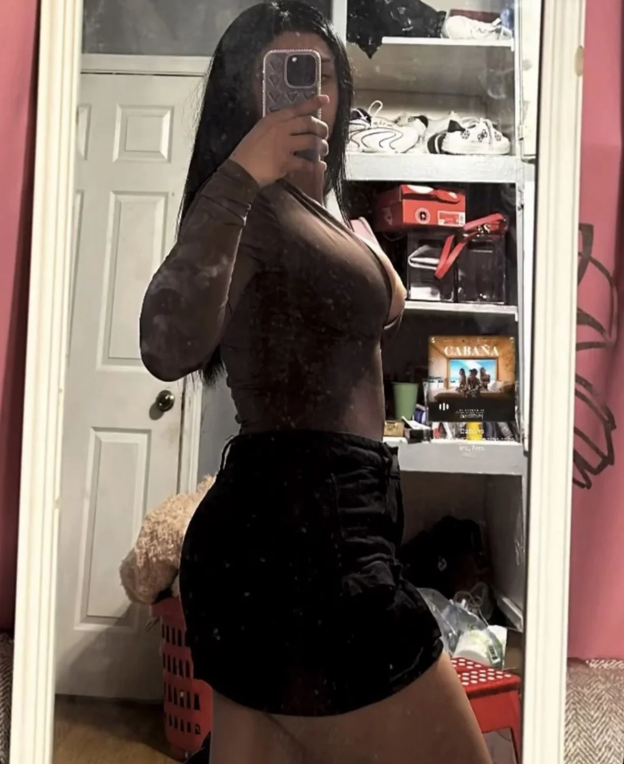 Latina mami slut showing off her big tits and sexy body image 3