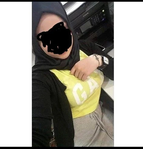 perfect ass turkish hijabi slut image 2
