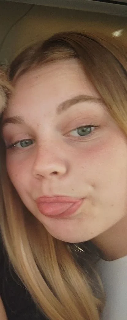 Czech cutie Linda main image