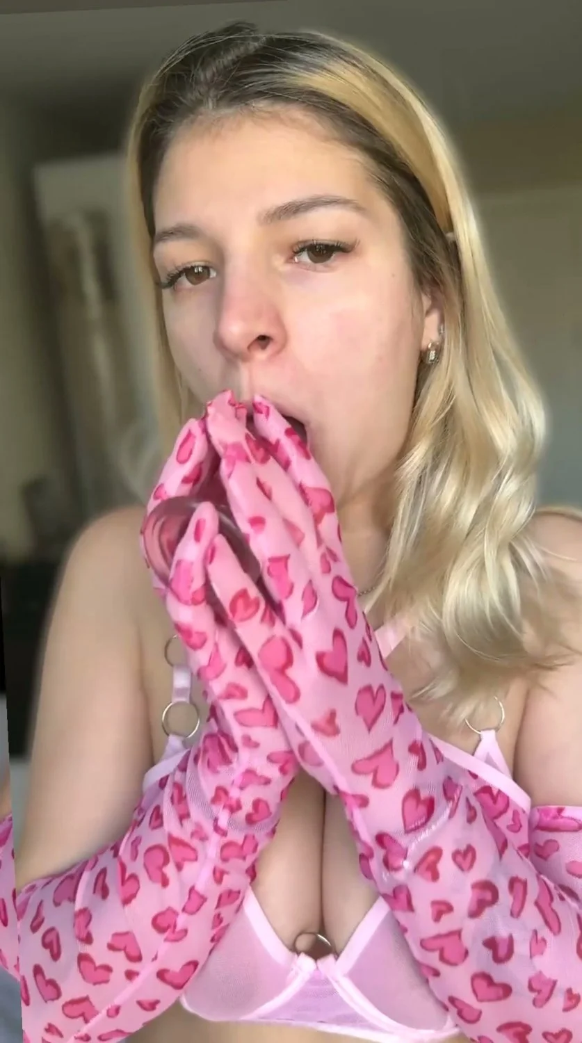 🔞 hot fat ass sucking dick tight pussy cum dripping 🫦🍑 See my OF main image