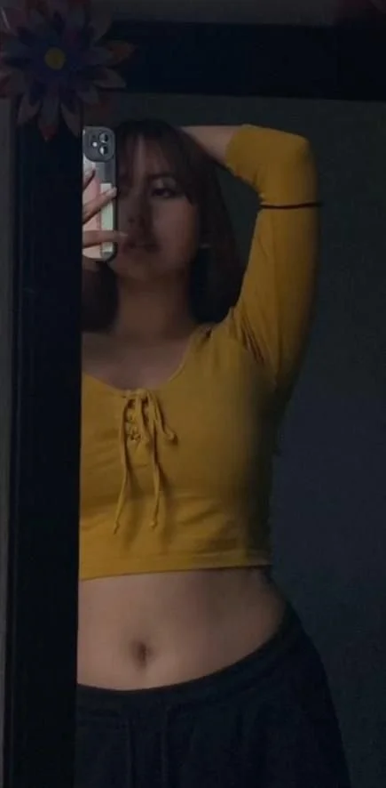 Puta Itzamara Mexicana de 22. Haganme cornudo guardando y mandande sus fotos diciendo como la usan main image