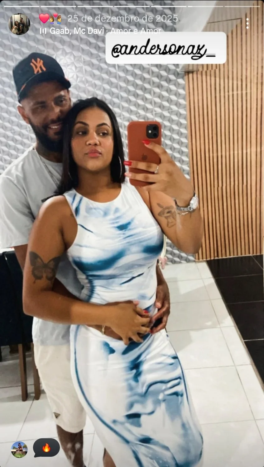 corno assume que gosta de chupar esposa depois que gozem dentro dela image 7